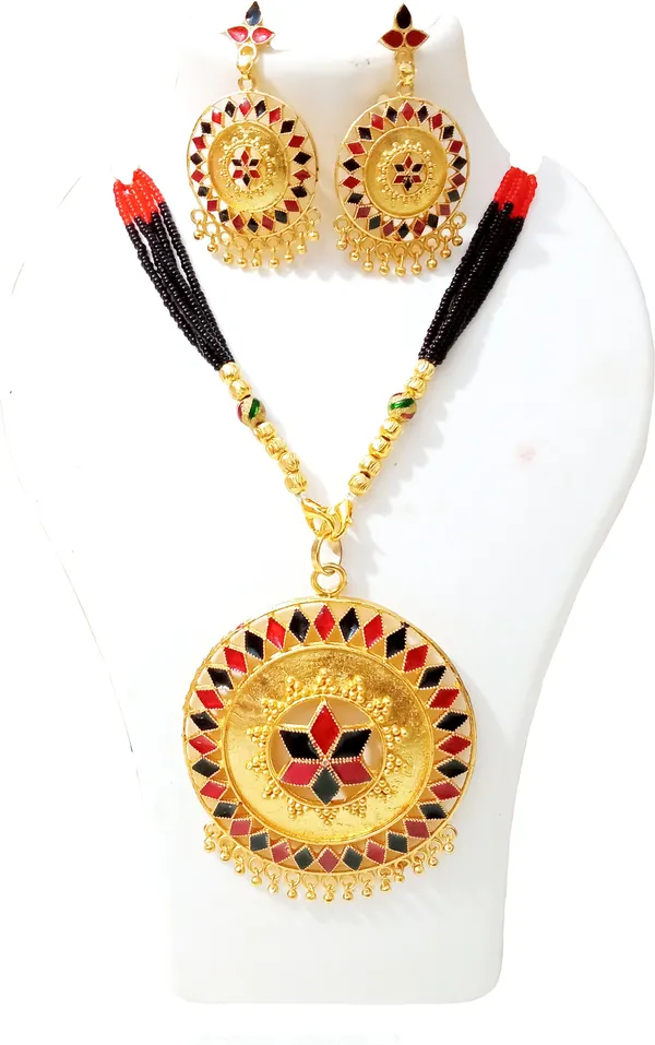 Assamese_Traditional_Red_Black_Japi_Jewellery_Set_For_Women